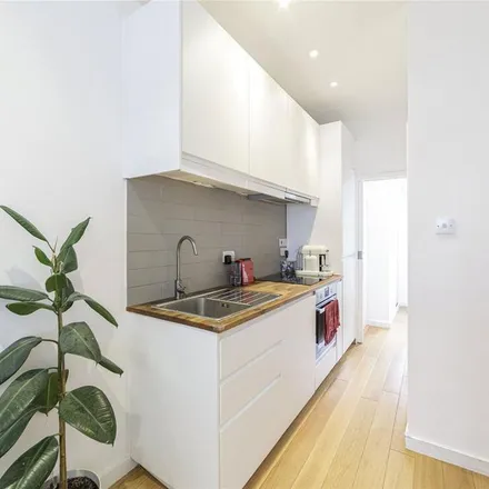 Rent this 1 bed apartment on 19 St. Peter's Street in Angel, London