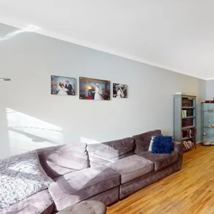 Image 1 - 920 East 17th Street, New York, NY 11230, USA - Apartment for sale