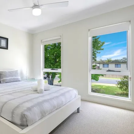 Rent this 2 bed townhouse on Huskisson NSW 2540