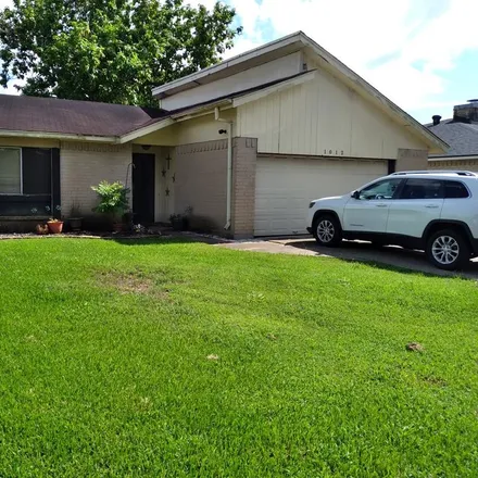 Buy this 3 bed house on 1012 Crossing Road in Angleton, TX 77515