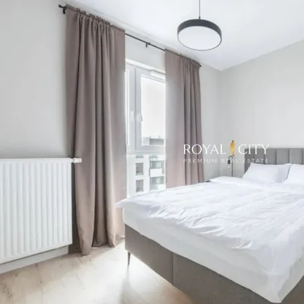Rent this 3 bed apartment on Warsaw in Skwer Janusza Grabiańskiego, 00-027 Warsaw