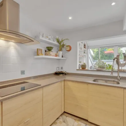 Rent this 3 bed apartment on 36 Gloucester Avenue in Primrose Hill, London
