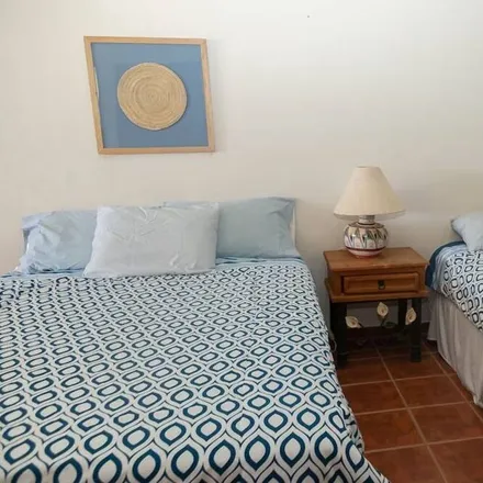 Rent this 3 bed house on Los Cabos