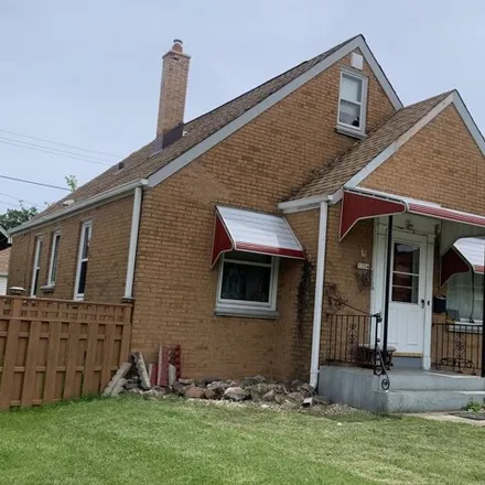 Buy this 3 bed house on 3354 S 13th St in Milwaukee, Wisconsin