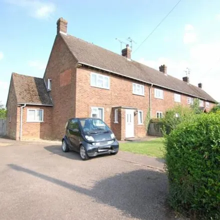 Buy this 3 bed townhouse on Cherry Close in Knebworth, SG3 6DS