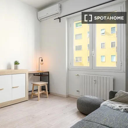 Image 6 - Via Gressoney, 20137 Milan MI, Italy - Apartment for rent