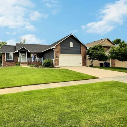 Image 1 - 698 South Limuel Court, Wichita, KS 67235, USA - House for sale