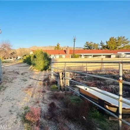 Image 9 - 9030 Hermosa Avenue, Yucca Valley, CA 92284, USA - House for sale