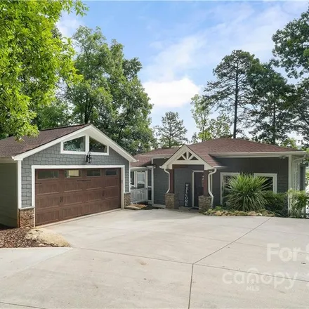 Buy this 3 bed house on 177 Asbury Circle in Mooresville, NC 28117