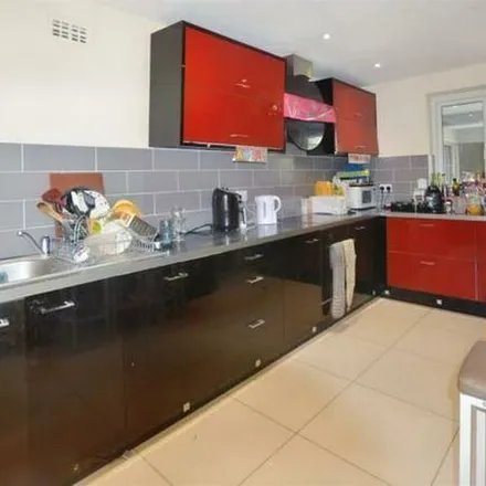 Rent this 5 bed townhouse on 3 Ambleside Close in Norwich, NR5 8LS