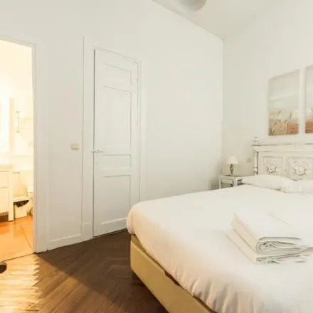 Rent this 2 bed apartment on La Caixa in Calle Mayor, 28013 Madrid
