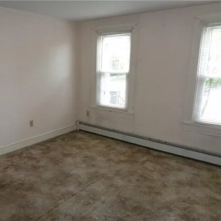 Image 9 - 115 117 N Roger Williams Ave Unit R1, East Providence, Rhode Island, 02916 - Apartment for rent