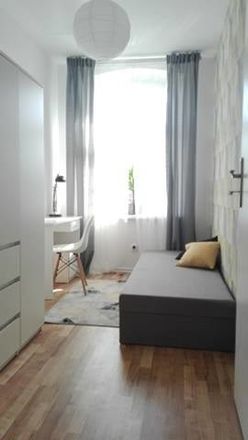Rent this 3 bed room on Pokoju 12 in 40-859 Katowice, Polska