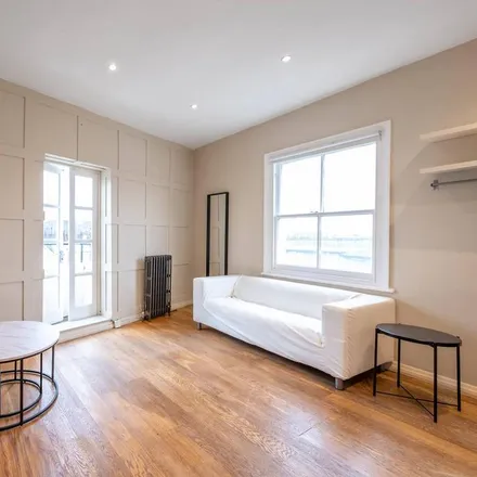 Rent this 1 bed apartment on Southolm Street in London, SW11 5EZ