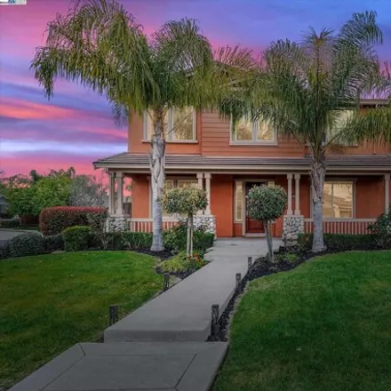 Buy this 5 bed house on 1828 Saint Michaels Way in Brentwood, CA 94513
