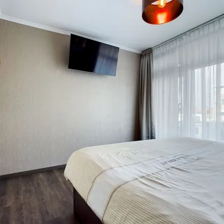 Rent this 3 bed apartment on Pastoor van Akenstraat 84 in 4703 BD Roosendaal, Netherlands
