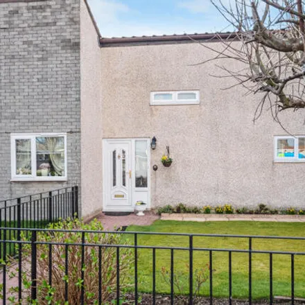Buy this 2 bed townhouse on Yarrow Place in Grangemouth, FK3 9EE
