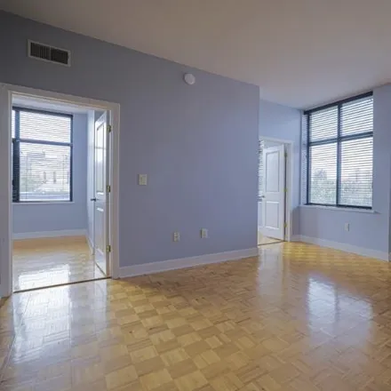 Image 4 - Hoboken Grande, 610 Newark Street, Hoboken, NJ 07310, USA - Condo for sale