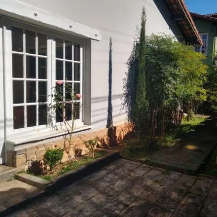 Buy this 6 bed house on Rua Joaquim Nabuco in Castelânea, Petrópolis - RJ