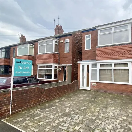 Rent this 3 bed house on Newland Road in Goole, DN14 6DZ