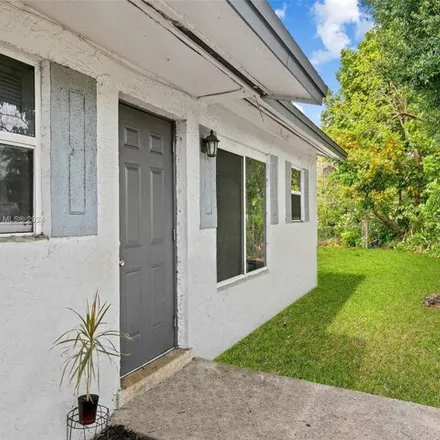 Image 4 - 433 Nw 22nd Ave, Fort Lauderdale, Florida, 33311 - House for sale
