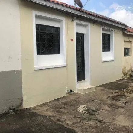 Rent this 2 bed house on Rua São José in Cidade Alta, Piracicaba - SP