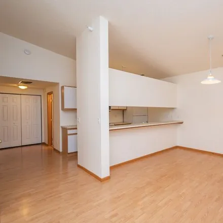 Image 7 - 420 5th St, Unit 17 - Apartment for rent