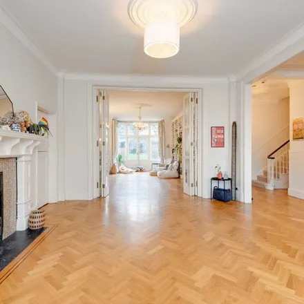 Rent this 3 bed apartment on 17 Hampstead Lane in London, N6 6LH