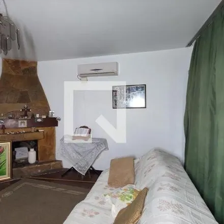 Rent this 4 bed house on Rua Florianópolis in Vista Alegre, São Leopoldo - RS