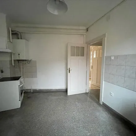Image 5 - 2 Rue Haute-Seille, 57000 Metz, France - Apartment for rent