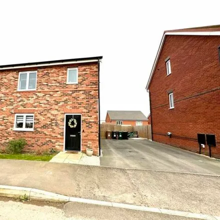 Buy this 3 bed duplex on 31 Coral Lane in Newhall, DE11 0XU