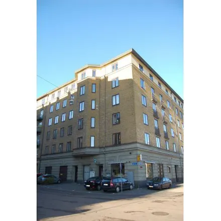 Rent this 4 bed apartment on Jättegrytsgatan 6 in 412 68 Gothenburg, Sweden