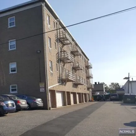 Rent this 1 bed condo on 100 Grand Avenue in Leonia, Bergen County