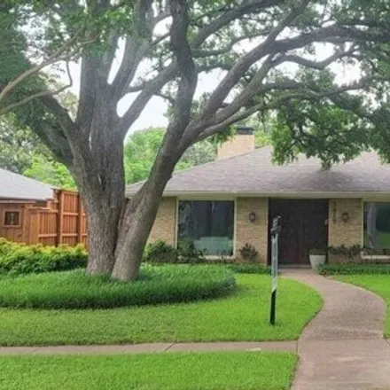Buy this 4 bed house on 3966 High Summit Drive in Dallas, TX 75244
