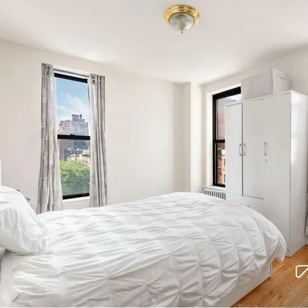 Rent this 2 bed apartment on 1640 2nd Avenue in New York, NY 10028