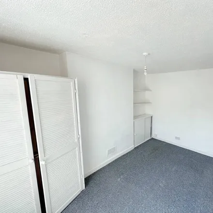 Image 7 - 10 Hill Park Crescent, Plymouth, PL4 8JW, United Kingdom - Apartment for rent