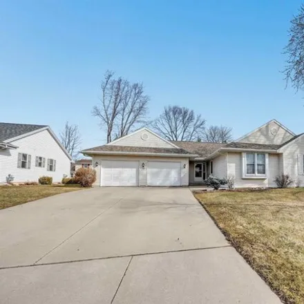 Buy this 4 bed house on 3998 Delahaut Street in Allouez, WI 54301