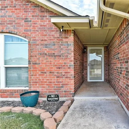 Image 3 - 2460 Deer Chase Drive, Norman, OK 73071, USA - House for sale