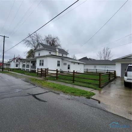 Image 2 - 201 East Cross Street, Columbus Grove, Pleasant Township, OH 45830, USA - House for sale