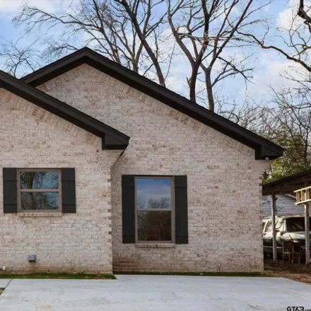 Buy this 3 bed house on 961 Nell Street in Tyler, TX 75701