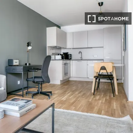 Rent this 1 bed apartment on Grasbergergasse 4 in 1030 Vienna, Austria