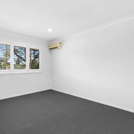 Rent this 3 bed townhouse on 73 Hunter Street in Greenslopes QLD 4120, Australia