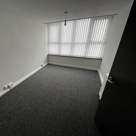 Image 4 - unnamed road, St Helens, United Kingdom - Apartment for rent