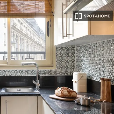 Image 10 - 13 Rue de Sofia, 75018 Paris, France - Apartment for rent