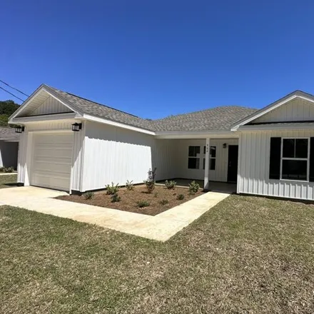 Buy this 3 bed house on 903 North Tracy Street in Bonifay, Holmes County