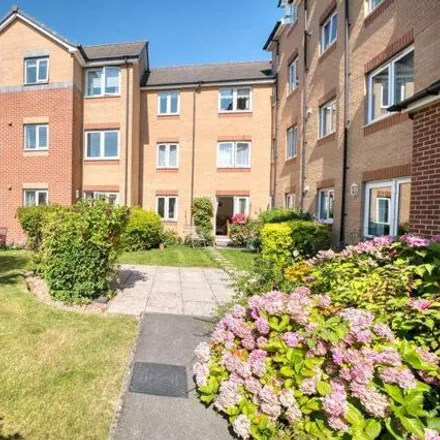 Buy this 1 bed apartment on Oakley Court in Oakley Road, Southampton