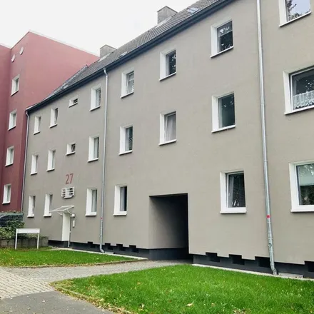 Rent this 3 bed apartment on Castroper Hellweg 41 in 44805 Bochum, Germany