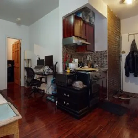 Rent this 2 bed apartment on #2e,280 Mulberry Street in Nolita, Manhattan