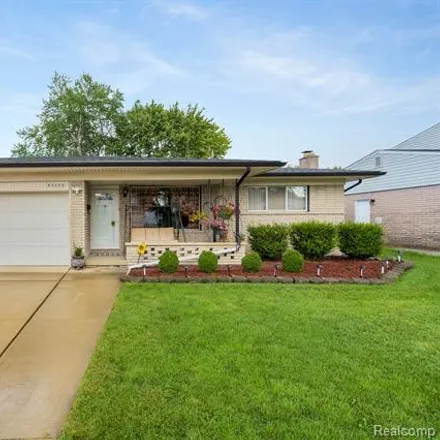 Image 2 - 33048 Shelley Lynne Drive, Sterling Heights, MI 48312, USA - House for sale