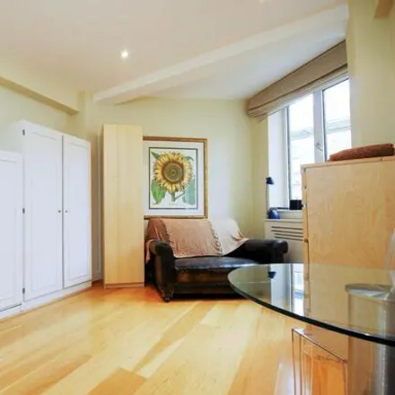 Image 4 - Crown Lodge, 12 Elystan Street, London, SW3 3PW, United Kingdom - Apartment for rent